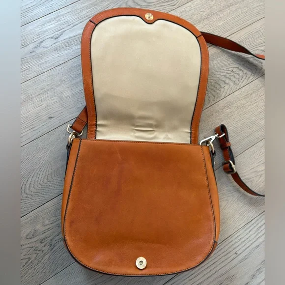 Fossil Orange Leather Crossbody Bag - Picture 3 of 7